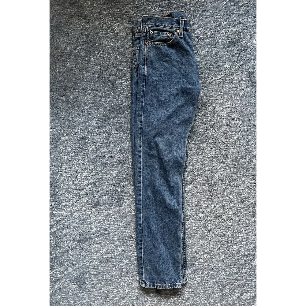 Levi's 505 Regular Fit Men's Jeans 30x32‎ Zip Fly Dark Wash Classic Straight Leg